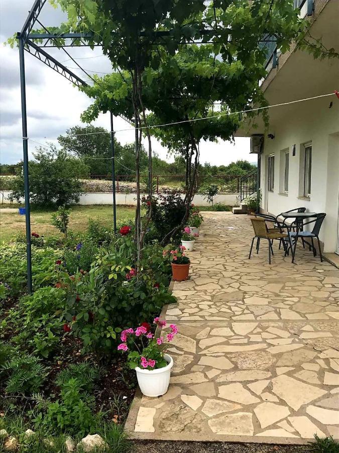 Apartments Nena Lozovac Ngoại thất bức ảnh