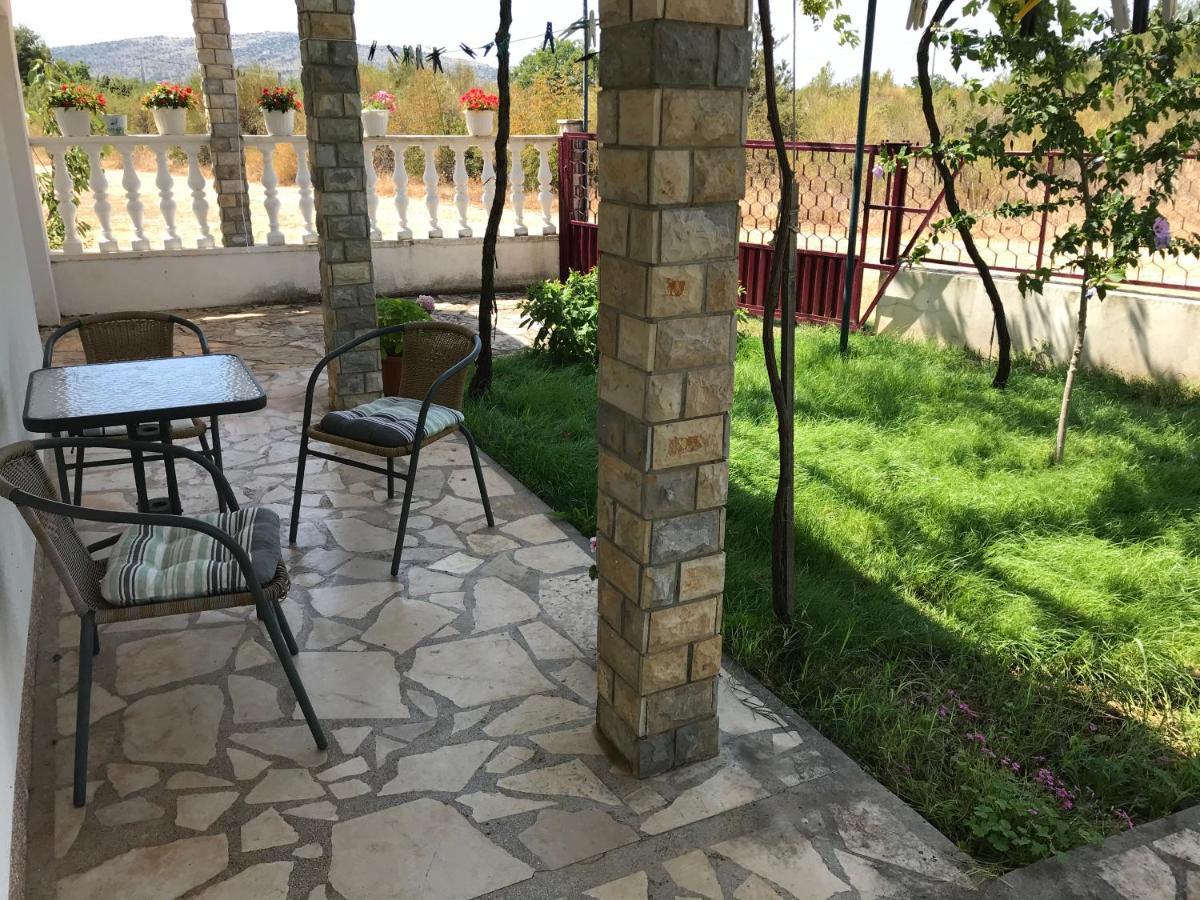 Apartments Nena Lozovac Ngoại thất bức ảnh
